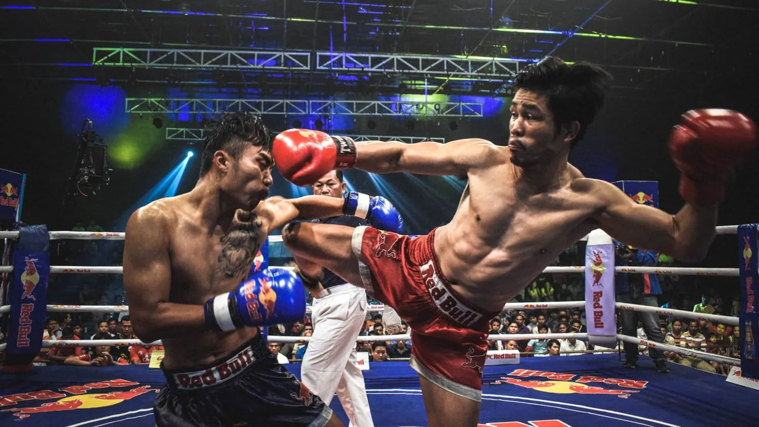 Bangla-Boxing-Stadium-show-phuket-thailand-5.jpg