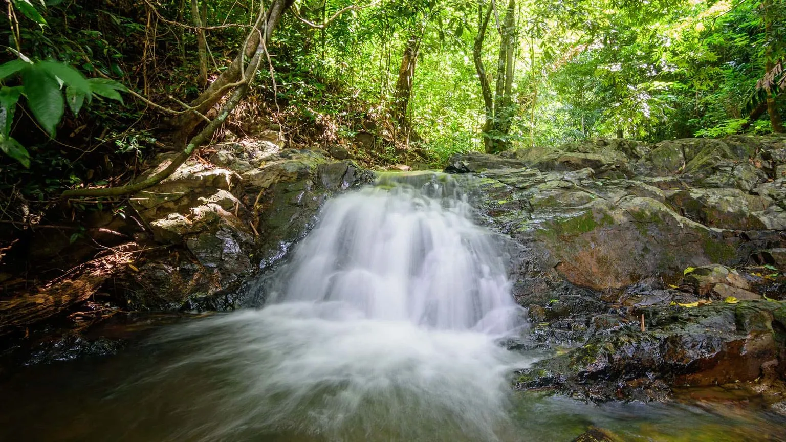 Ton Ao Yon Waterfall-phuket-thailand-1.jpg