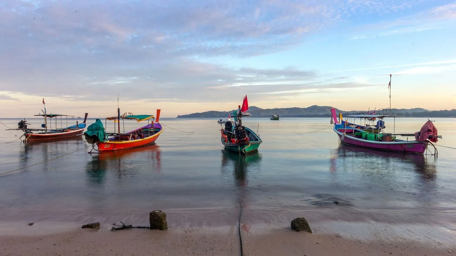 bang-tao-beach-phuket-thailand-5.jpg
