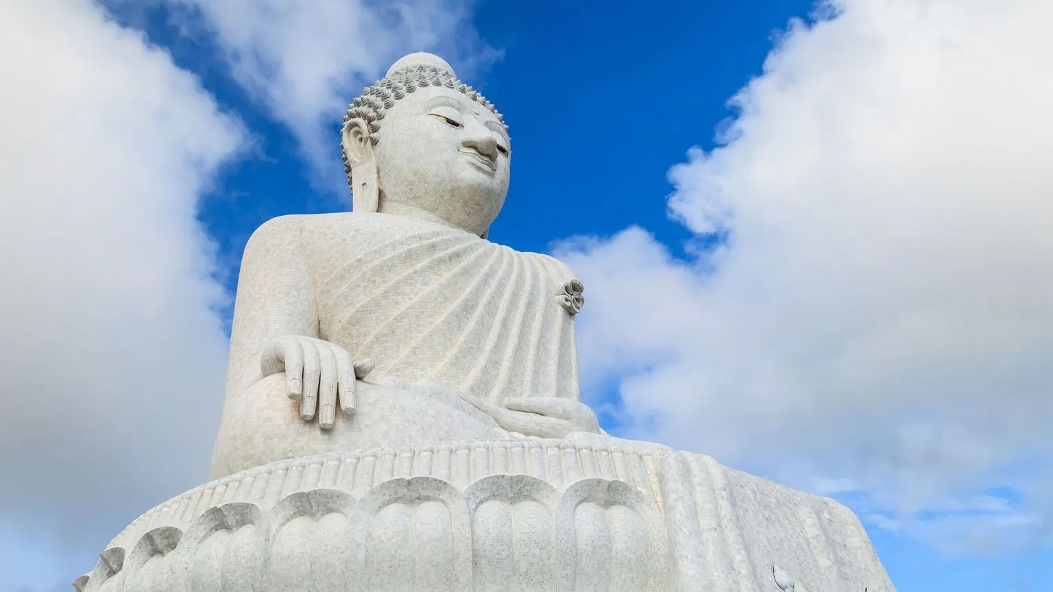 big-buddha-temple-phuket-thailand-1.jpg