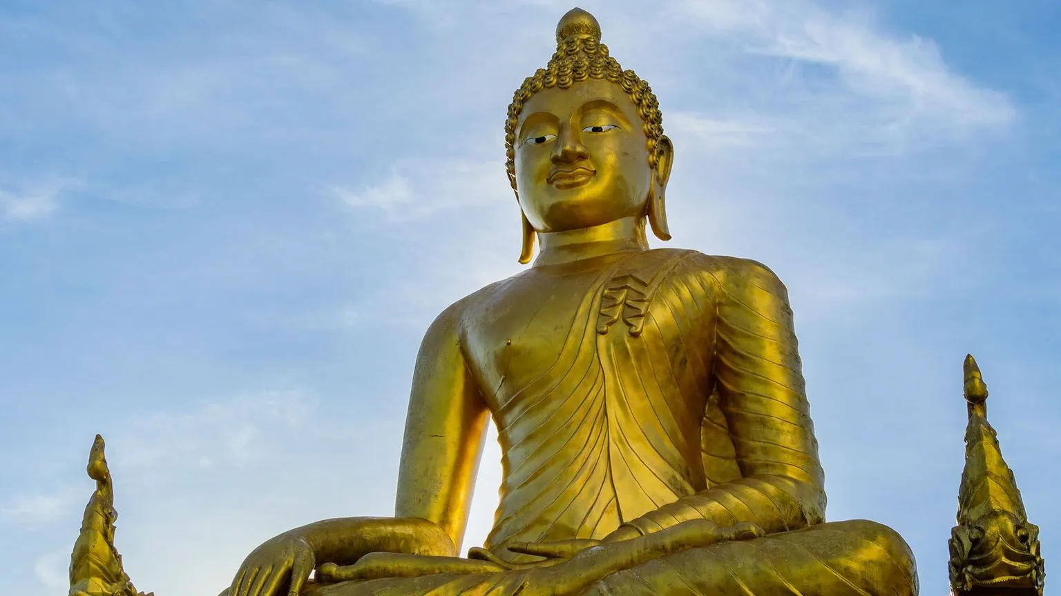 big-buddha-temple-phuket-thailand-5.jpg