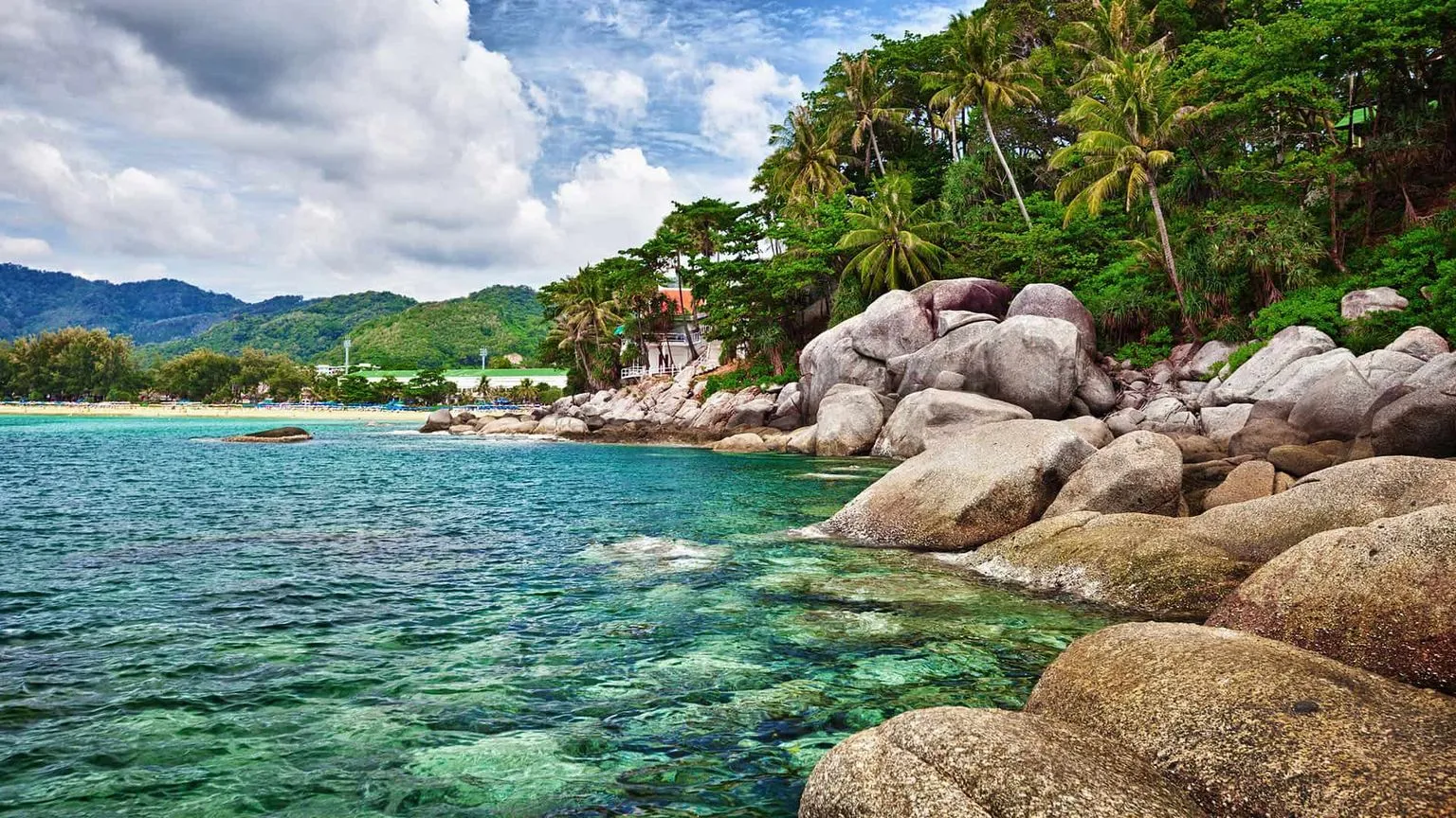 karon-beach-phuket-thailand-4.jpg