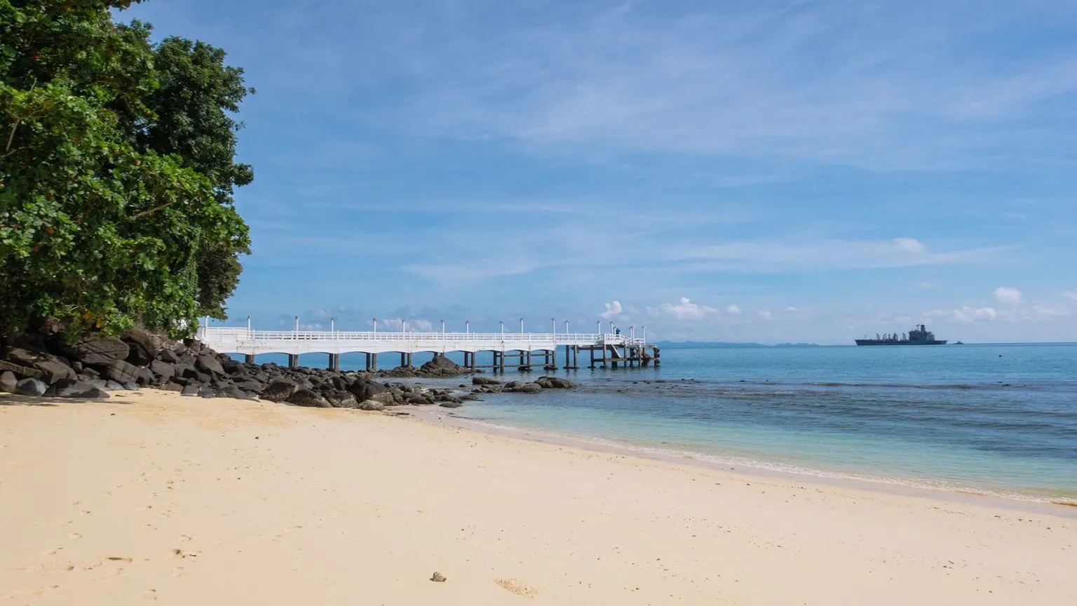 khao-kad-beach-phuket-thailand-4.jpg
