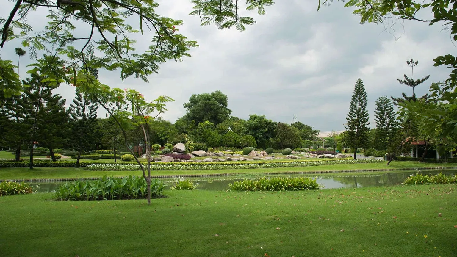 king-rama-9-park-phuket-thailand-4.jpg