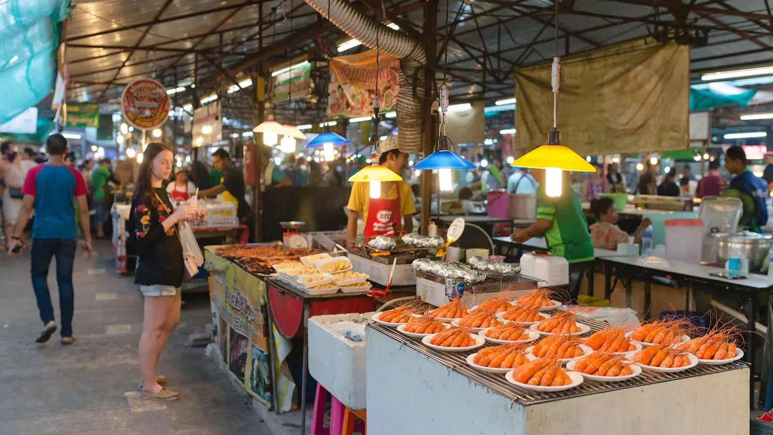 night-market-naka-phuket-thailand-1.jpg
