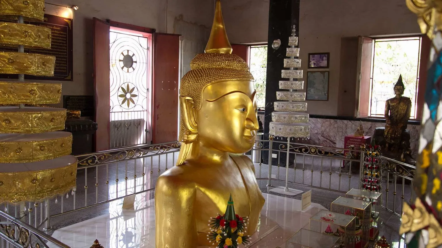 wat-phra-thong-temple-phuket-thailand-2.jpg