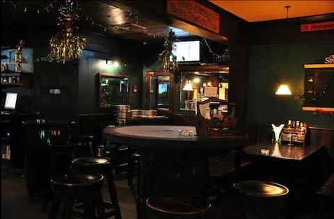 Molly's Irish Tavern