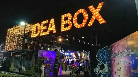 idea-box-market-phuket-thailand-1.jpg