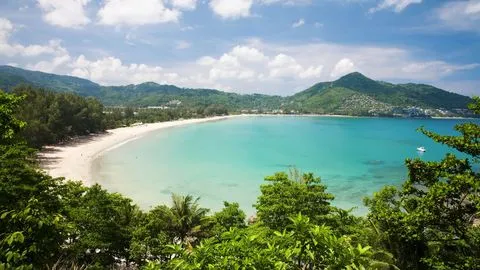 kamala-beach-phuket-thailand-4.jpg