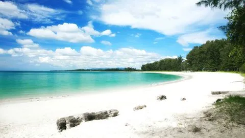 nai-yang-beach-phuket-thailand-4.jpg