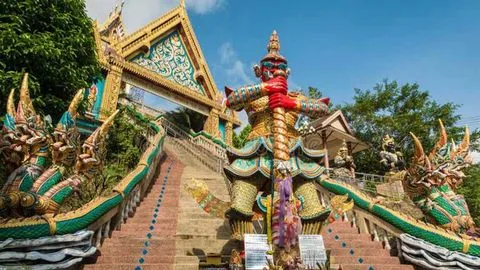wat-sri-sunthon-temple-phuket-thailand-3.jpg