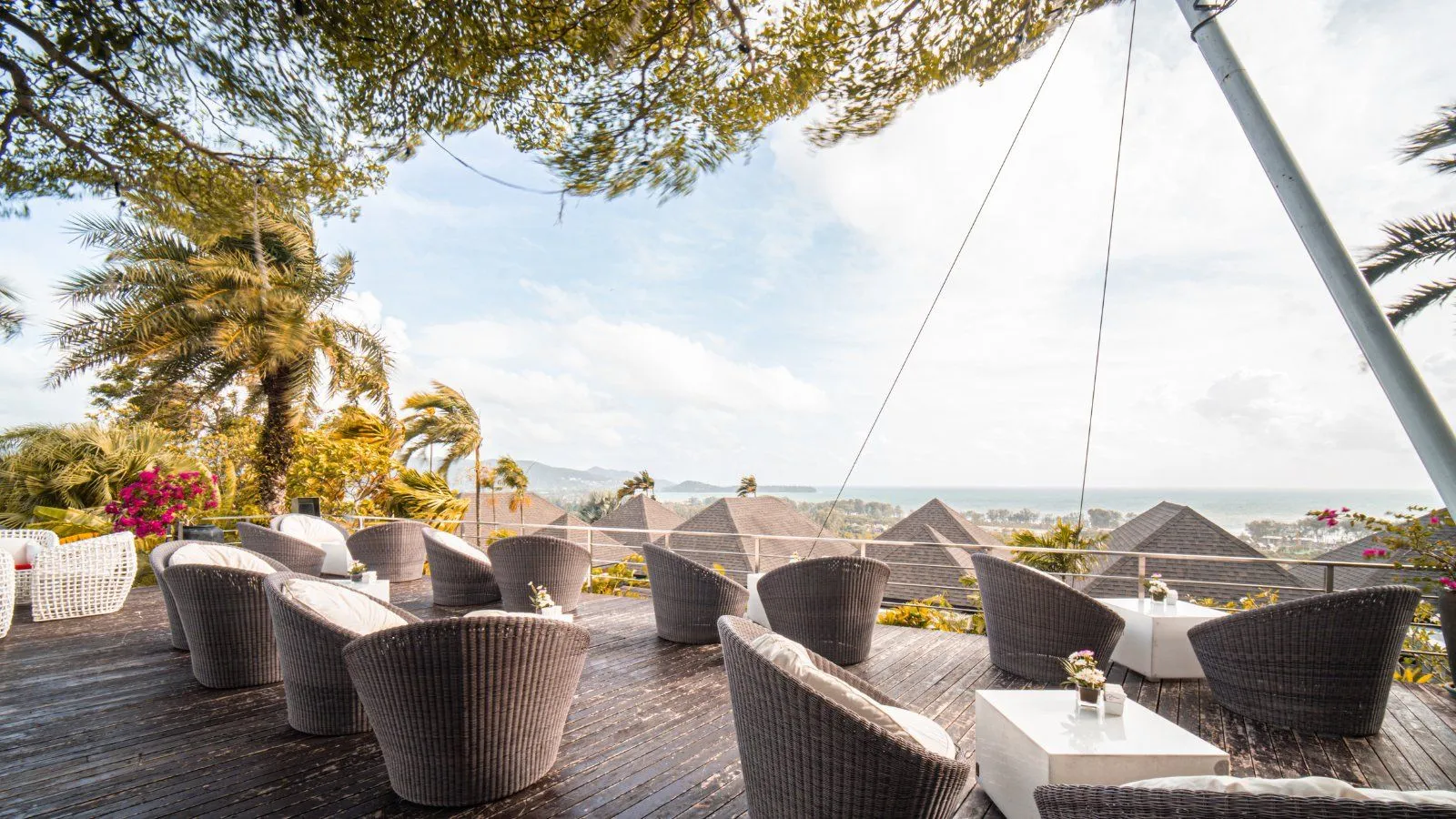 Dining Al Fresco: Firefly’s Evening Transformation